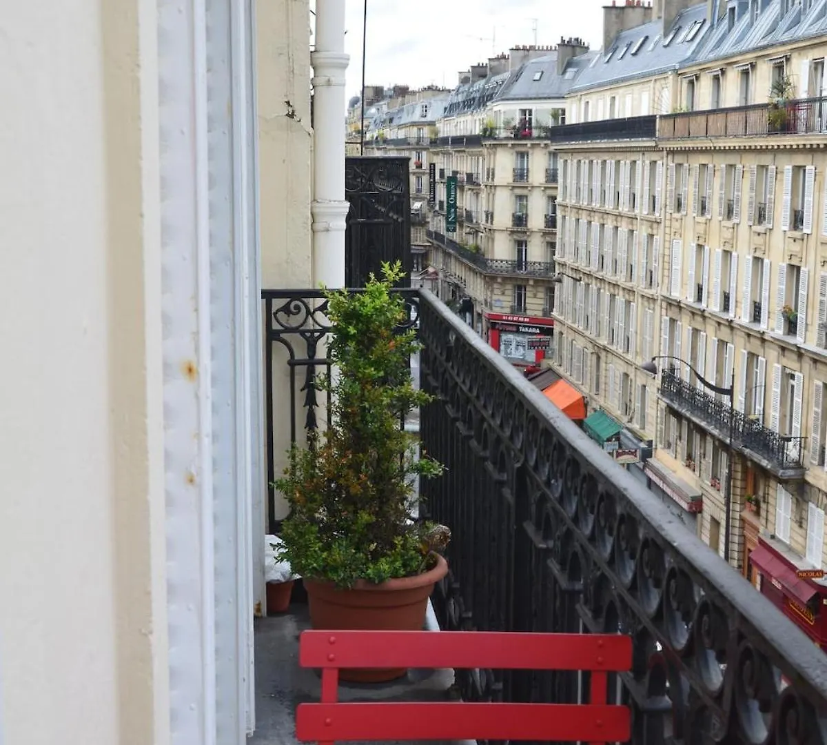 Constantinople - Ci - Nice Furnished 3 Rooms With Balcony Paris France